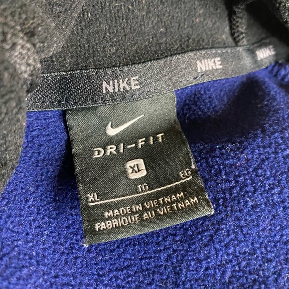 Nike Pullover Sweatshirt (Men XL) - Picture 10 of 10